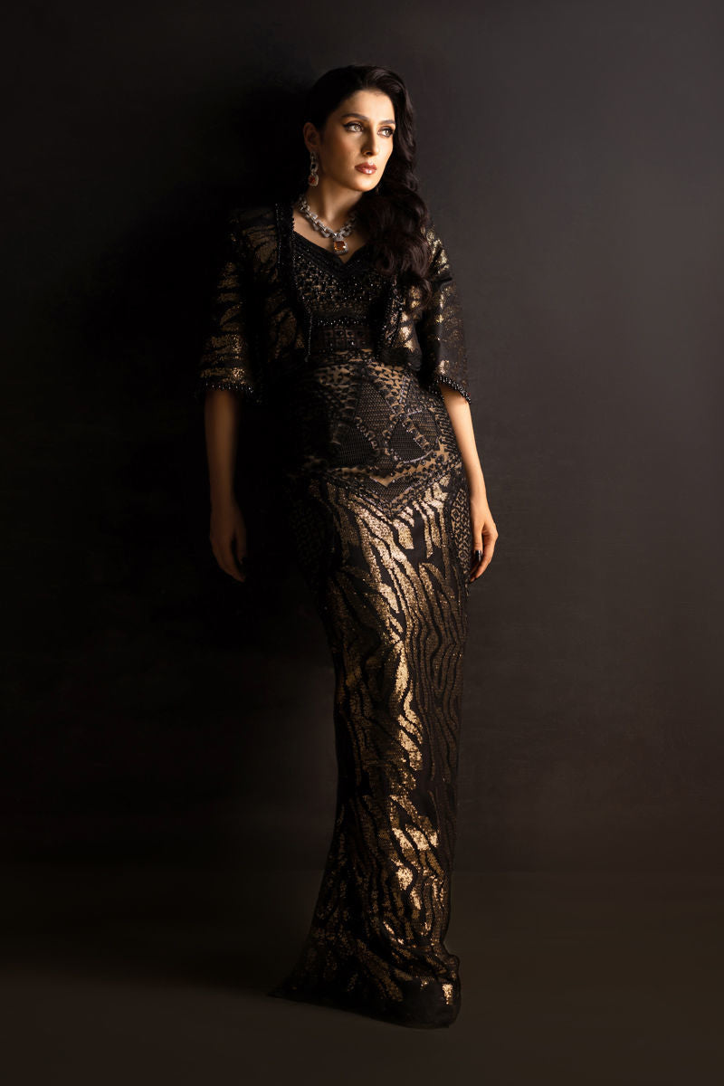 Ayeza Khan in Hestia